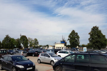 Parking-Modlin-tanio